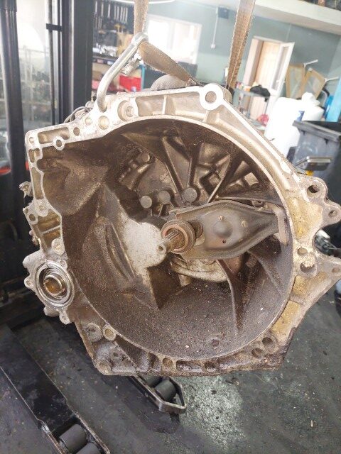 Cutie viteze 5 trepte Peugeot Partner 1.6 Hdi motorizare 9hw cod 20DP37