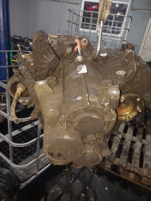 20260610_184553 Cutie viteze 6 trepte manuala Volkswagen Passat B6 motor 2.0 TDI BMM cod JLU