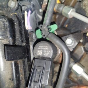 Injector Peugeot 3008 an 2013 1.6 hdi 115cp motorizare 9HD 9H05 cod 9802448680 Injector Peugeot 3008 an 2013 1.6 hdi 115cp motorizare 9HD 9H05 cod 9802448680