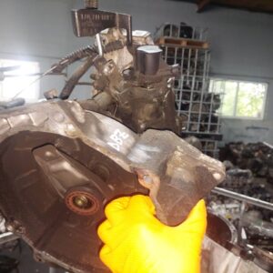 Cutie viteze manuala ( prindere rupta ) Audi A3 1.8 turbo motorizare AGU 150 cp cod DBZ Cutie viteze manuala ( prindere rupta ) Audi A3 1.8 turbo motorizare AGU 150 cp cod DBZ