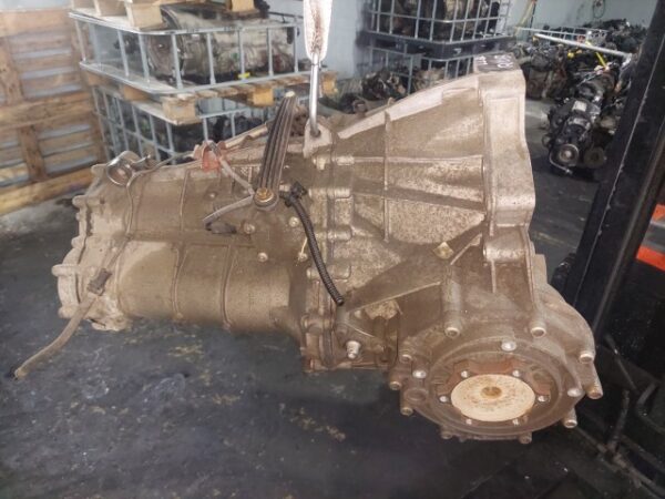 Cutie viteze manuala 6 trepte Audi A4 B8 2.0 TDI motorizare CAH cod LLQ