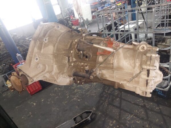 Cutie viteze manuala 6 trepte Audi A4 B8 2.0 TDI motorizare CAH cod LLQ
