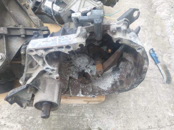 Cutie viteze manuala 5 trepte Renault Clio II motorizare K9K702 1.5 DCI cod JC5128