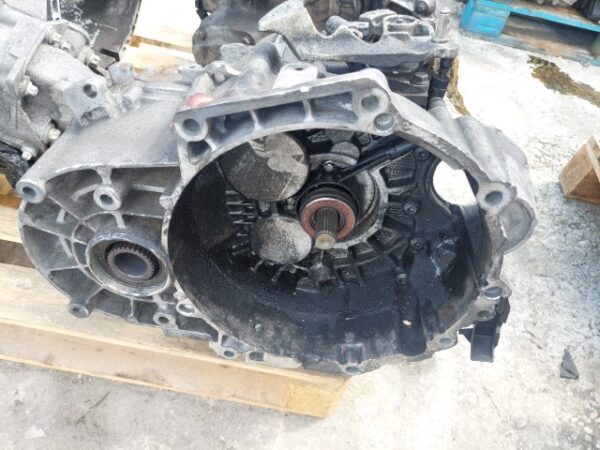 Cutie viteze manuala 6 trepte Quattro Audi S3 2.0 TFSI motorizare CDLA cod KZV