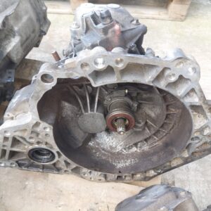 Cutie viteze manuala 5 trepte Opel Corsa D 1.3 CDTI cod 55565178