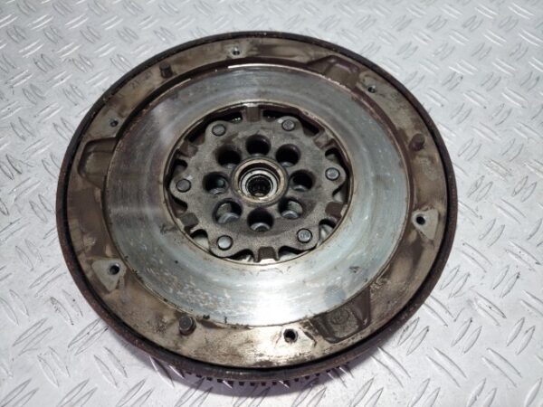 Volanta masa dubla BMW E87 2.0 diesel 177 CP cod N47D20A cod 7577479