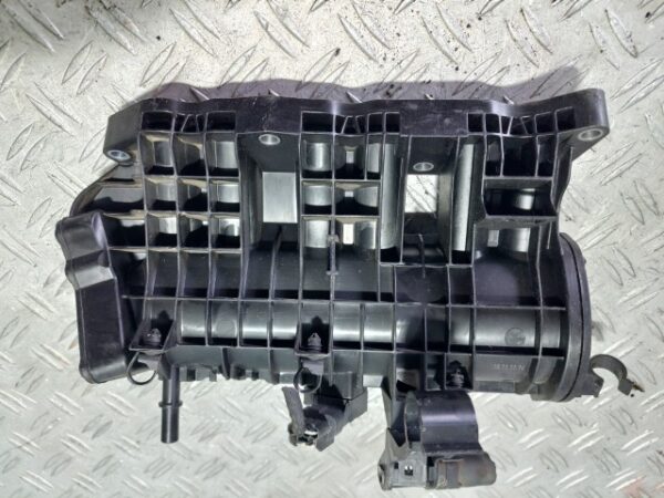 Galerie admisie Ford Fiesta 7 1.0 EcoBoost 95 cp motorizare M0JB cod H6BG-9424-DA Galerie admisie Ford Fiesta 7 1.0 EcoBoost 95 cp motorizare M0JB cod H6BG-9424-DA