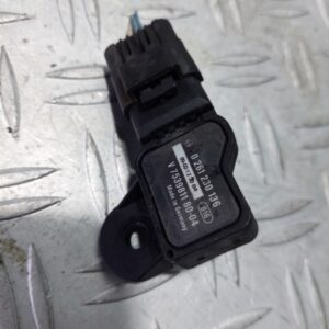 Senzor presiune galerie Peugeot 308 1.4 VTI 16V 95 CP motorizare 8FS cod V753981180 Senzor presiune galerie Peugeot 308 1.4 VTI 16V 95 CP motorizare 8FS cod V753981180