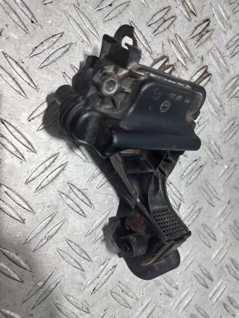 Rezervor vacuum Peugeot Expert 2.0 hdi euro 6 cod AH01 cod 9805069780