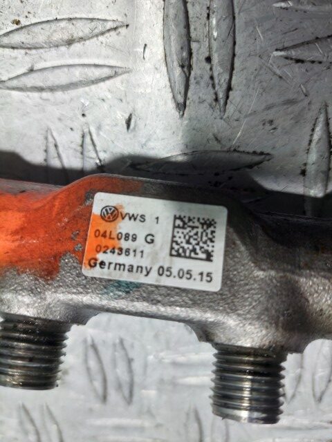 Rampa cu regulator Wolkswagen Passat B8 2.0 TDI motorizare CRLB cod  04L089G 04L130764C