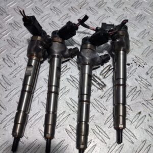 Injector Wolkswagen Passat B8 2.0 TDI motorizare CRLB cod 04L130277AC 0445110469 Injector Wolkswagen Passat B8 2.0 TDI motorizare CRLB cod 04L130277AC 0445110469