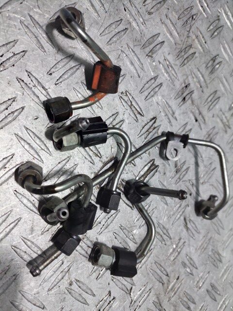 Set conducte alimentare injectie Skoda Octavia 1.6 TDI euro 6 motorizare DGT Set conducte alimentare injectie Skoda Octavia 1.6 TDI euro 6 motorizare DGT