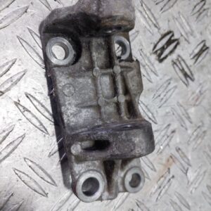 Suport accesorii Renault Espace 4 3.0 DCi 177Cp motorizare P9X701