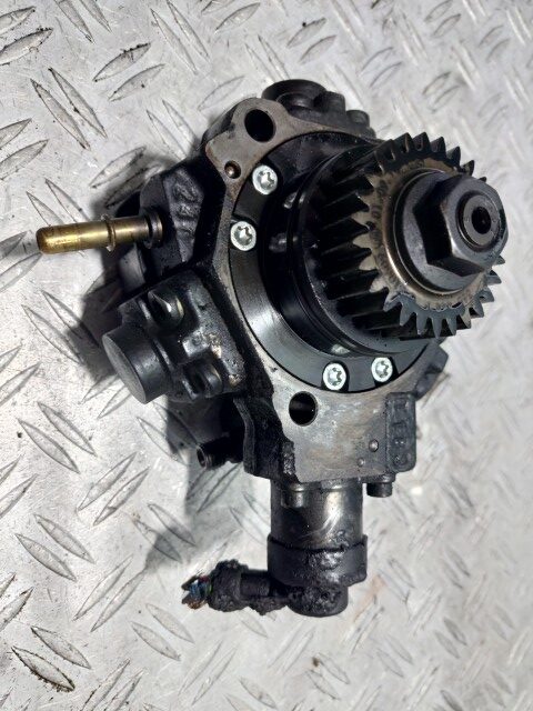 Pompa injectie Mercedes C-class w205 1.6 CDI motorizare R9MA500 cod 167002133R 0445010439
