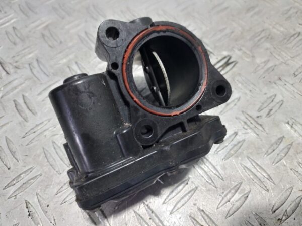 Clapeta acceleratie Mercedes C-class w205 1.6 CDI motorizare R9MA500 cod H8201061908