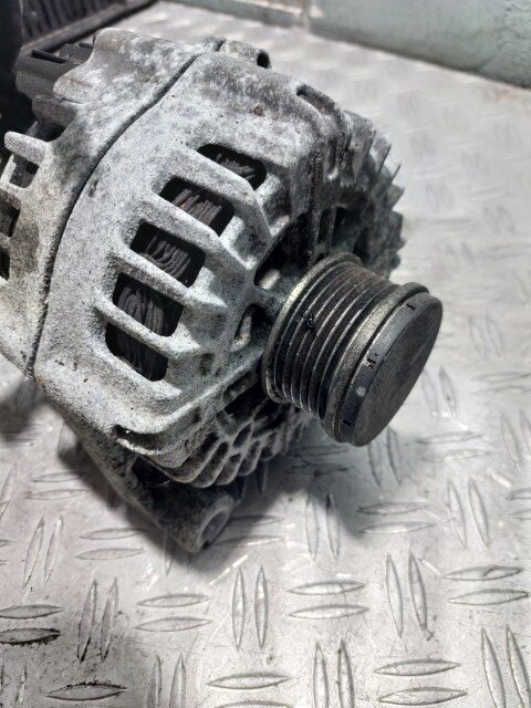 Alternator BMW Seria 1 F20 2.0D motorizare N47D20C cod 8519890