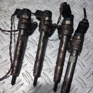 Injector BMW Seria 1 F20 2.0D motorizare N47D20C cod 7810702-02 0445110480 Injector BMW Seria 1 F20 2.0D motorizare N47D20C cod 7810702-02 0445110480