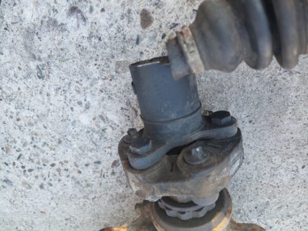 20260903_184922 Diferential grup spate BMW Seria 1 F20 F21 2.0D motorizare B47D20 cod 7599472-04 E27091